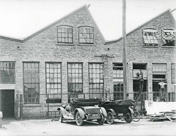 1916